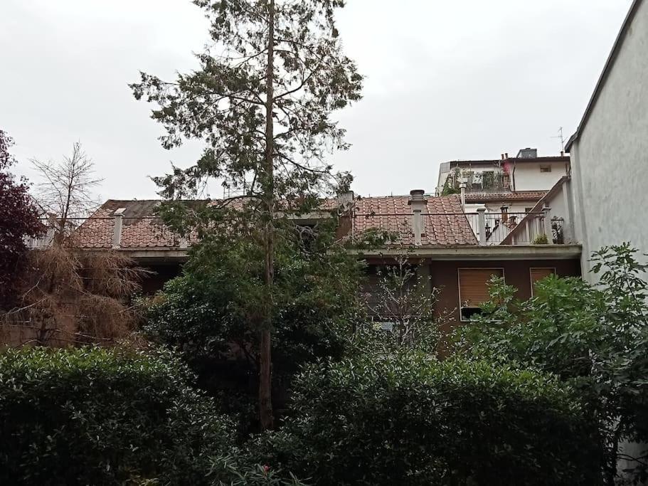 Il Grande Blu Apartment Милано Екстериор снимка