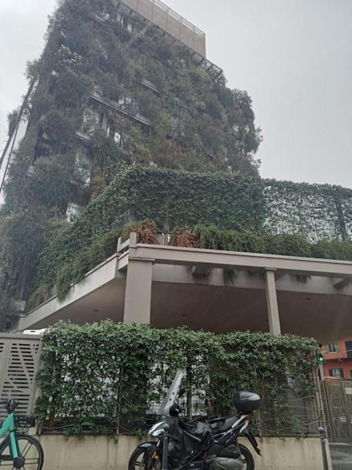 Il Grande Blu Apartment Милано Екстериор снимка